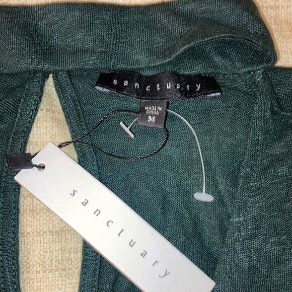 Sanctuary NWT Genevieve Linen Bell Sleeve Choker Top in Meadow Green. Size M. - Picture 6 of 7